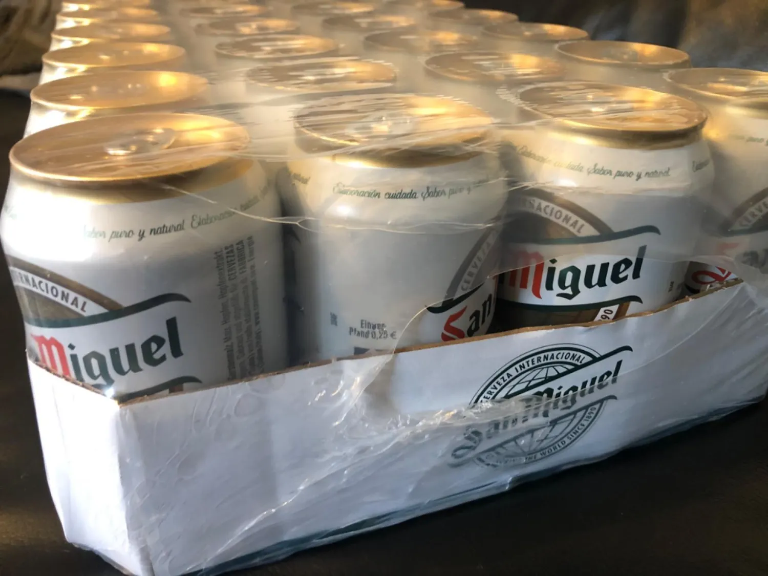 San Miguel Especial Lager Bier 24x0,33l Dose frisch
